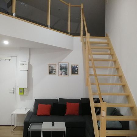 T2 Duplex Segre - Hyper Centre - Wifi - Netflix Apartment Luaran gambar