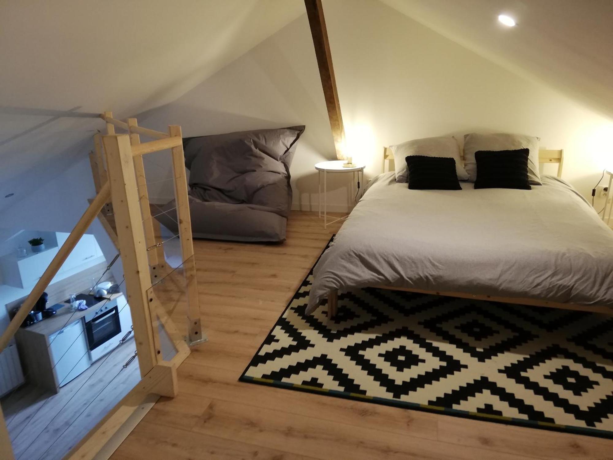 T2 Duplex Segre - Hyper Centre - Wifi - Netflix Apartment Luaran gambar